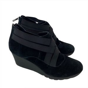 Donald Pliner Mona Suede Wedge Bootie Black 9.5 Criss Cross Detail